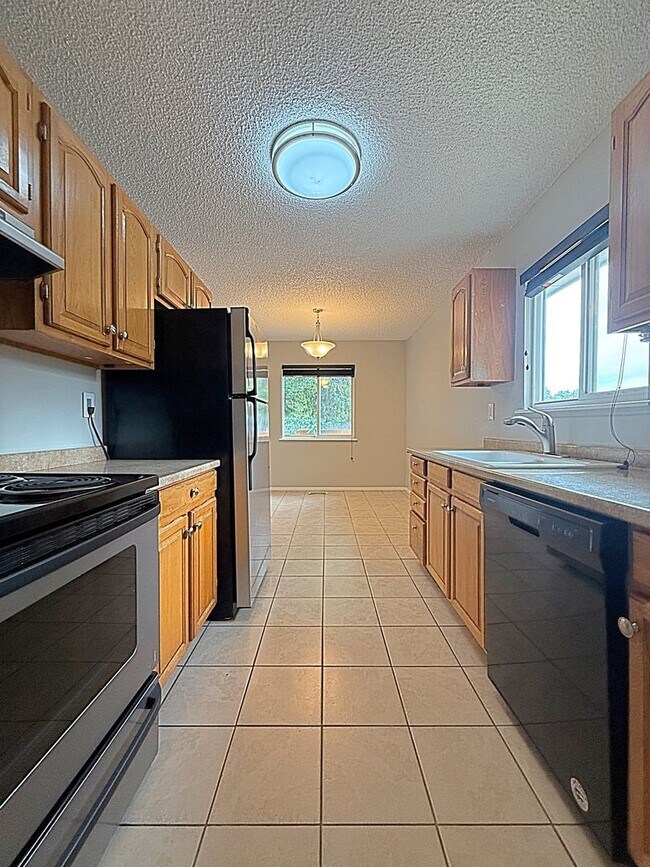 Building Photo - 3 bedroom ranch home nestled in a cul-de-sac!