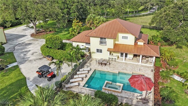 Foto del edificio - 21531 N River Rd