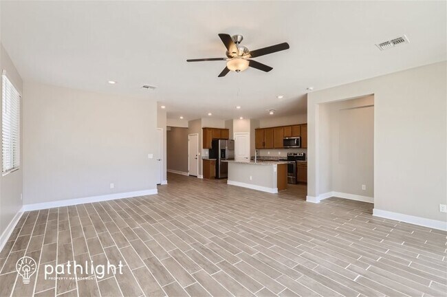 Foto del edificio - 11683 W Luxton Lane