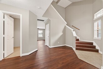 Building Photo - 1411 Heathcote Ln