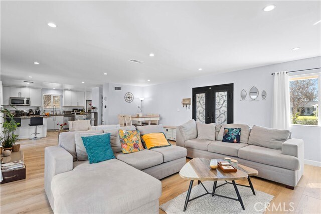 Foto del edificio - 22229 Covello St