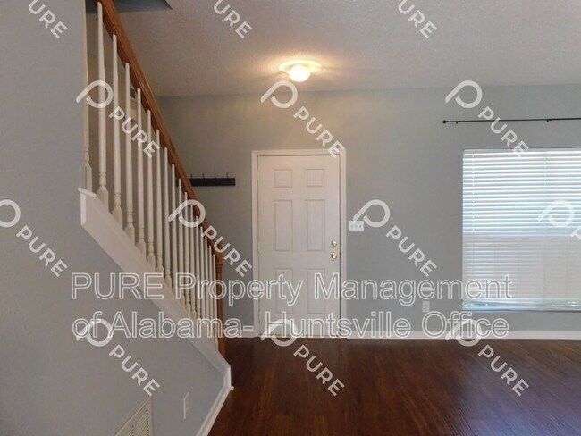 Building Photo - 103 Tallmadge Ct SW