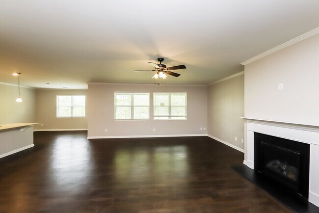 Foto del edificio - 384 Huntleigh Shores Ln