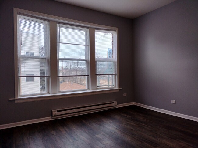 Foto del edificio - 6601 S Green St