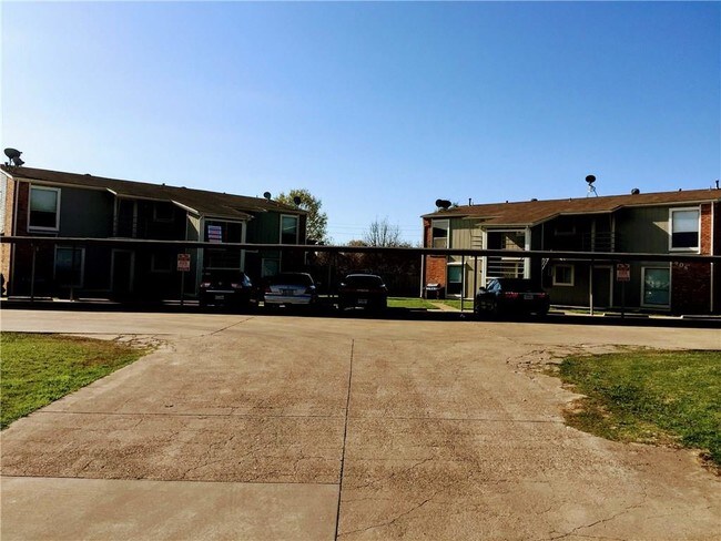 Building Photo - 608 Walter Stephenson Rd