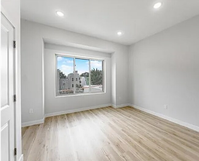 Foto del edificio - 2216 N Marshall St