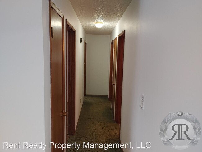 Building Photo - 3 br, 1 bath House - 607 Sage Ave
