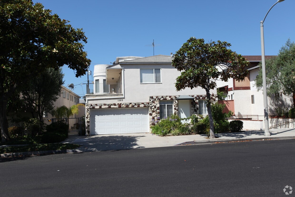 Foto del edificio - 1320 9th St