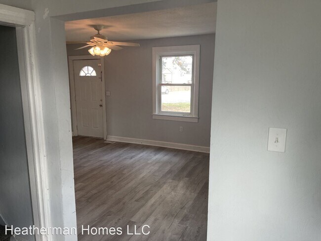 Building Photo - 4 br, 2 bath House - 8 Ansell Avenue
