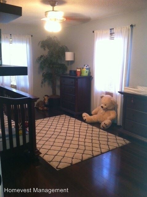 Foto del edificio - 4 br, 2.5 bath House - 6611 Piccadilly Lane