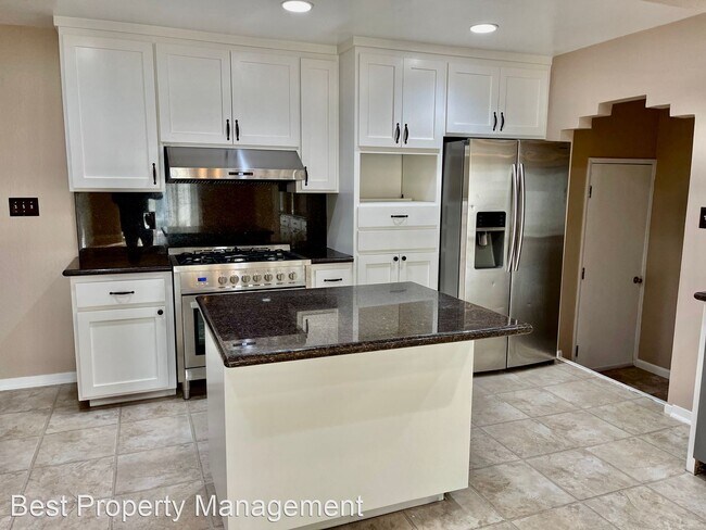 Building Photo - 4 br, 2 bath House - 3485 Bernal Ave.