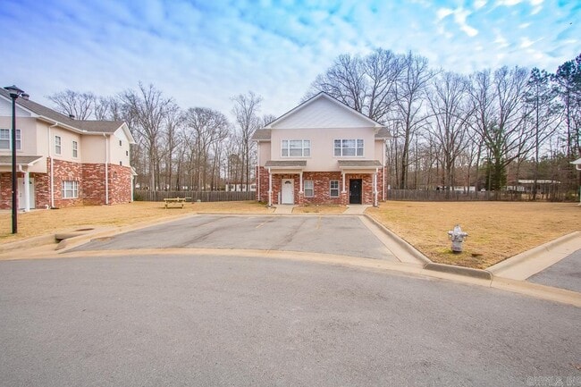 Foto del edificio - 1216 Sadie Dr