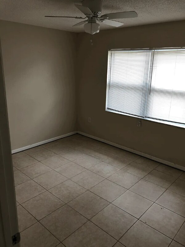 Foto del edificio - 902 NW 10th St