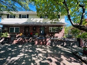 Building Photo - 41 Cambridge Ave