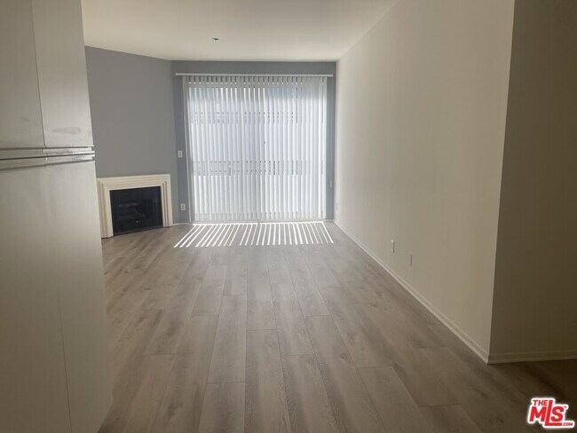 Foto del edificio - 10600 Wilshire Blvd