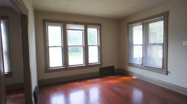 Building Photo - 1501 College Ave