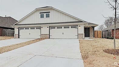 Building Photo - 825 Leisure Dr