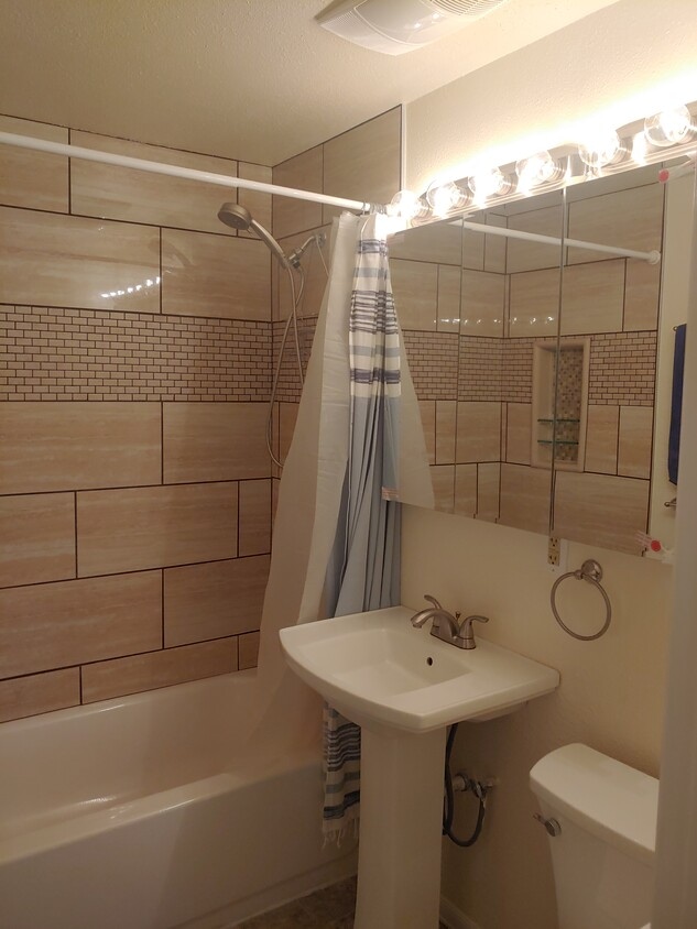 Primary Photo - 276 Lane St