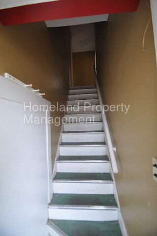 Building Photo - 420 W Shannon Ave