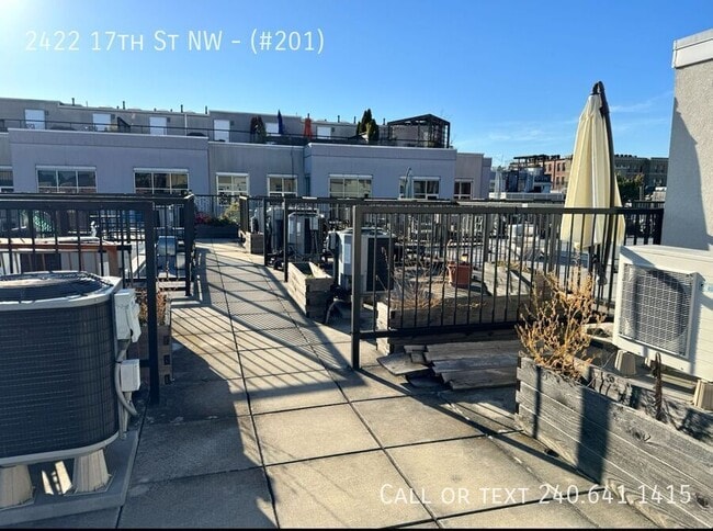 Foto del edificio - 2422 17th St NW