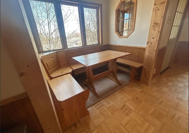 Building Photo - 902 9th Ave