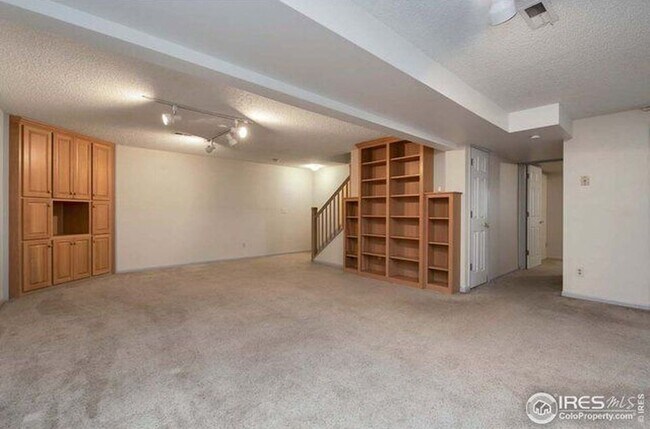 Building Photo - 1807 Etton Dr