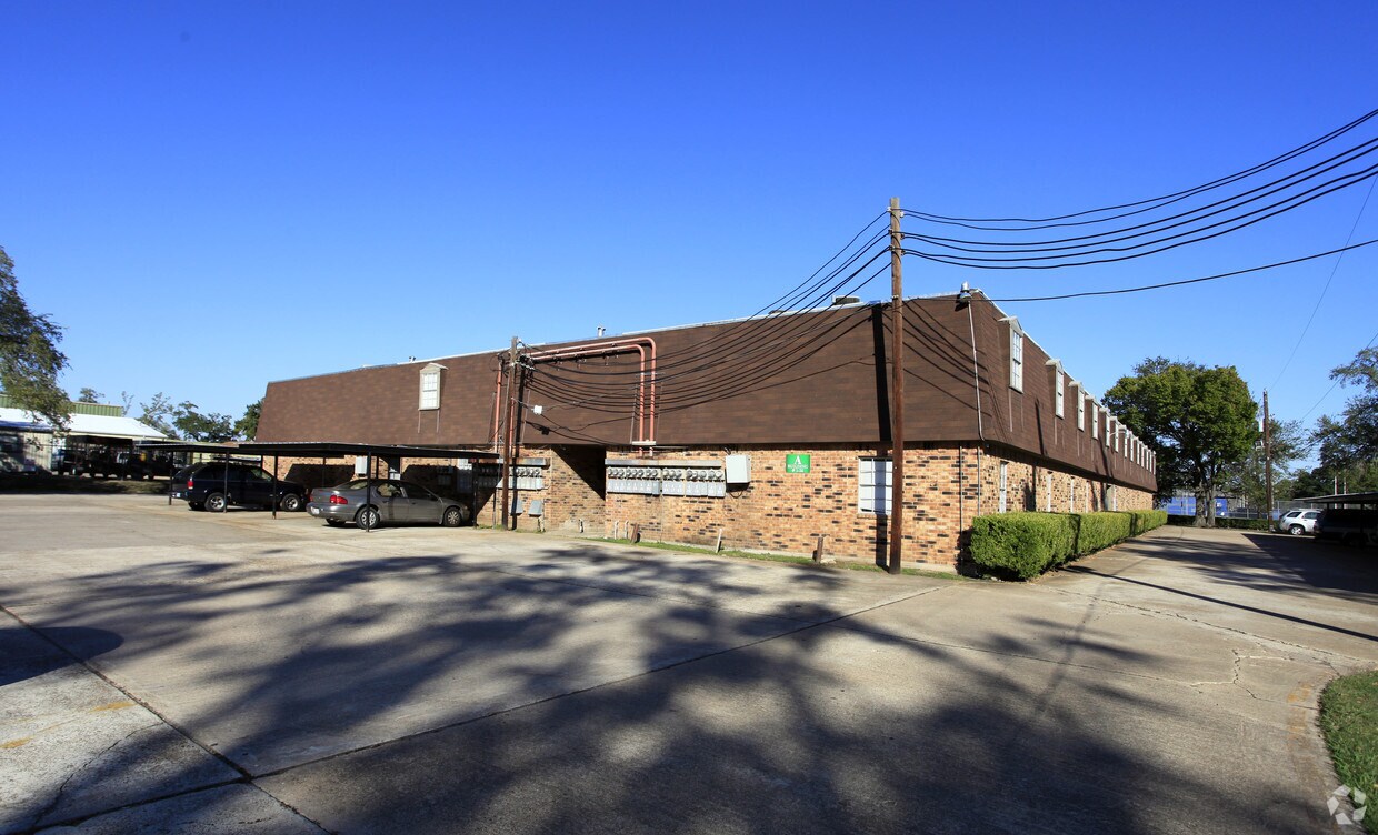 Foto del edificio - Olde Oaks Apartments