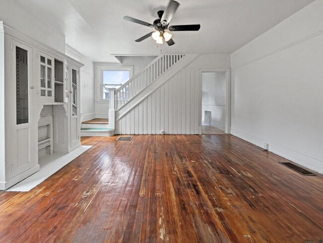 Foto del edificio - 6602 Rowan St