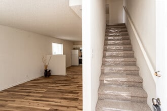 Building Photo - 6672 Provincial Dr