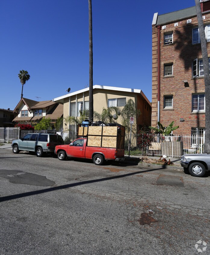 Foto del edificio - 905 S Fedora St