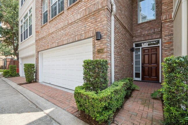 Building Photo - 2266 Bancroft Ln