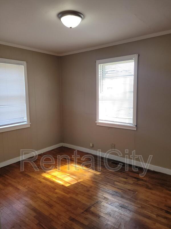 1207 Ridgeway St, Dyersburg, TN 38024 House Rental in Dyersburg, TN