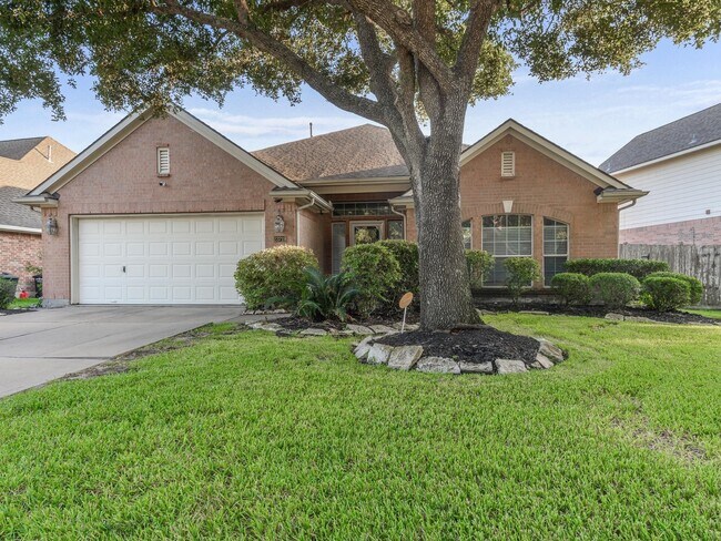 Building Photo - 23719 Allingham Ln