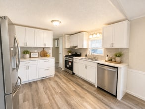 Building Photo - 28 Bellwood Dr