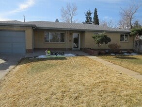 Building Photo - 5564 E Utah Pl