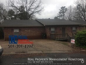 Building Photo - 203 N Danna Dr