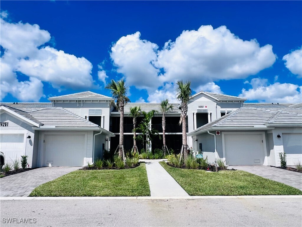 Foto principal - 14251 Heritage Landing Blvd