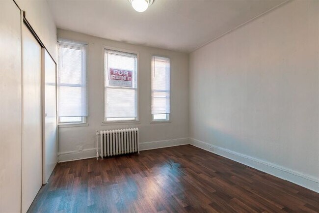 Foto del edificio - 107 62nd St