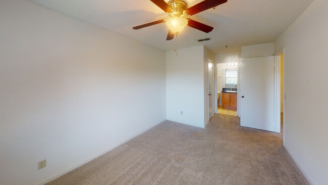 Interior Photo - Alafaya Woods