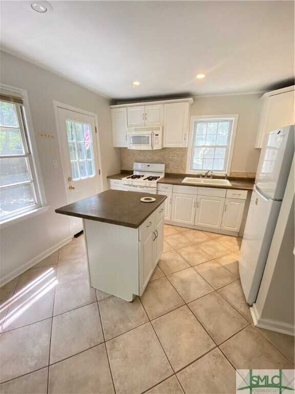 Building Photo - 5409 Emory Dr