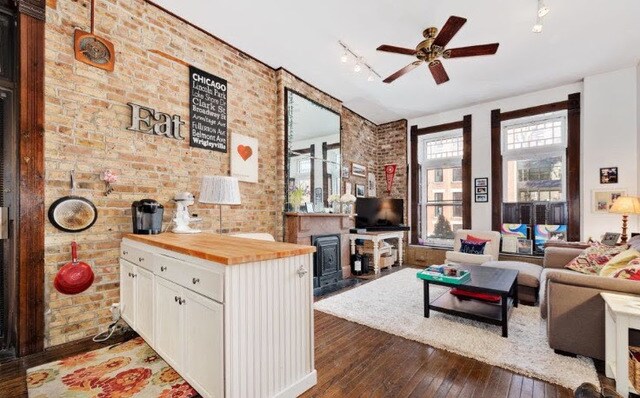 Foto del edificio - 2250 N Cleveland Ave