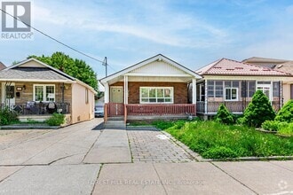 Building Photo - 447 Hopewell Ave