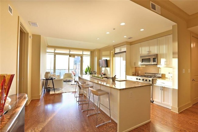 Foto del edificio - 3630 Peachtree Rd NE