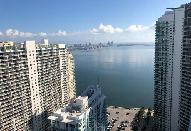 Foto del edificio - 1395 Brickell Ave