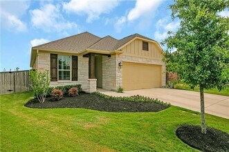 Building Photo - 112 Silverspot Ct