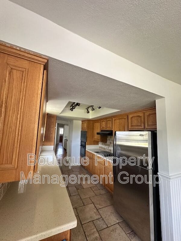 Building Photo - 12551 Bubbling Well Rd