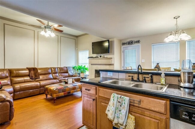 Building Photo - 12629 Oceanside Dr
