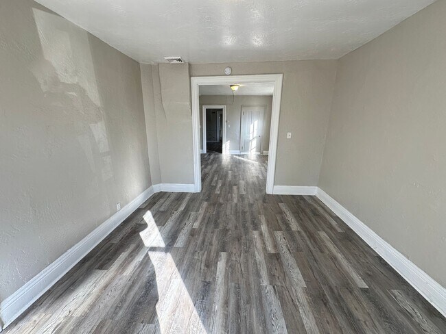 Foto del edificio - Spacious Single Family Home Ready for Rent in Great Neighborhood