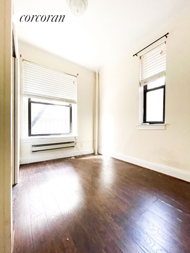 Building Photo - 478 3rd Ave