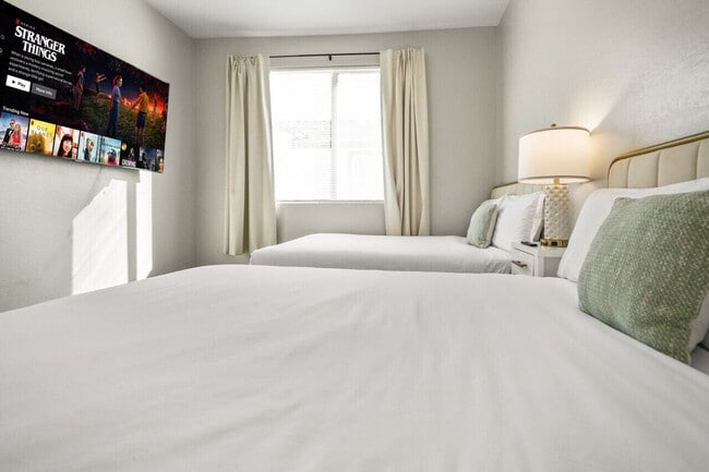 Foto del edificio - 6606 W Paradise Ln